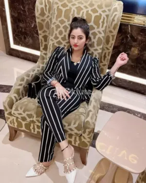 Affordable Call Girl Himshika Faridabad Sector 104