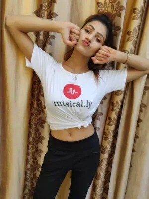Shruti Noida Sector 8 Call Girl Myself Low Price