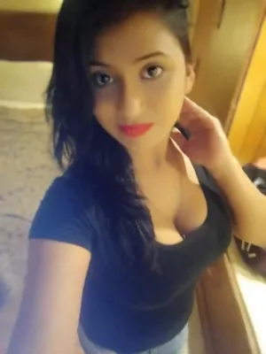 Call Girl Lakshita Noida Sector 40 Cheap Price